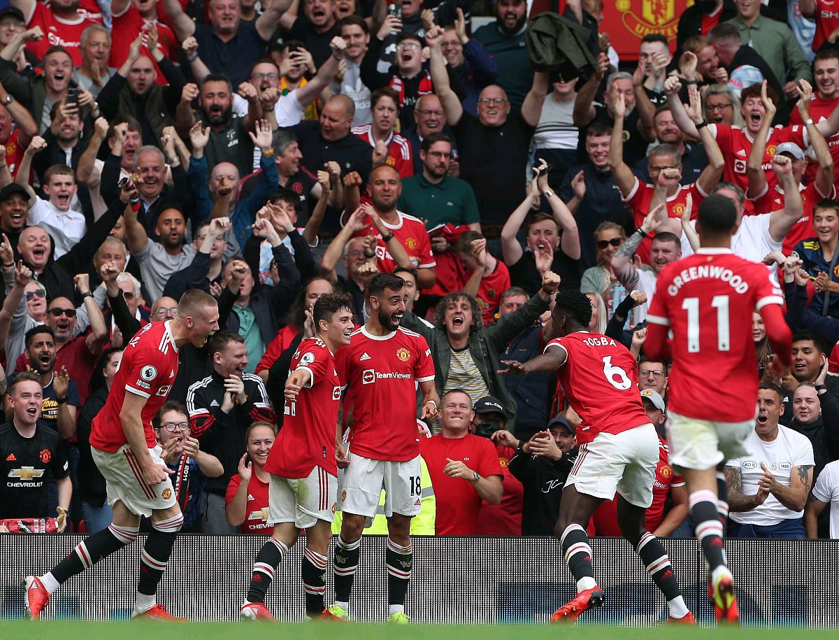 型男四连拍！📷（镜头连发四张，型男出镜！📷）