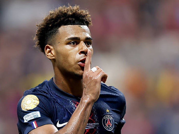 NBA季后赛焦点球员精彩表现（NBA季后赛明星球员高光时刻）