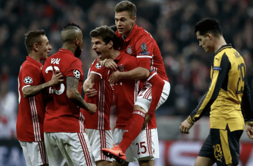 西甲：巴萨客场3-1战胜赫罗纳（西甲战报：巴萨客场3比1击败赫罗纳）