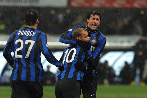 点射得分，凯文-迪克斯成为历史首位在德甲进球的印尼球员（凯文-迪克斯点球破门，成德甲史上首位进球的印尼球员）