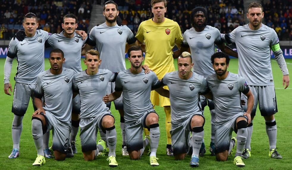 维斯塔潘：别太失望，我们以精彩的表现结束了赛季