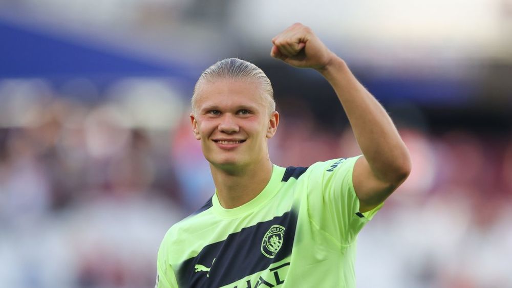 图片报：瓜帅对埃切韦里的情况不满，球员冬窗可能被租回河床（图片报：瓜迪奥拉不满埃切韦里现状，冬窗或将租借其回河床）