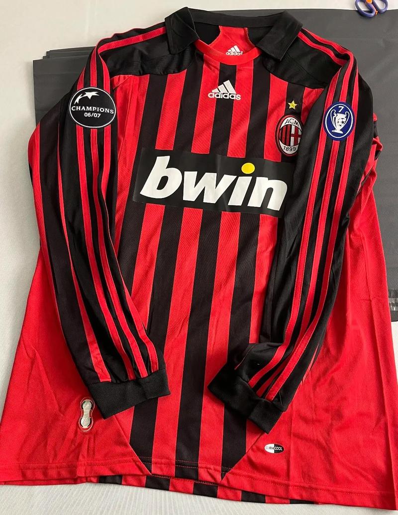 AC米兰中场拉比奥在接受《米兰体育报》采访时谈到...（拉比奥接受《米兰体育报》专访：AC米兰中场谈及……）