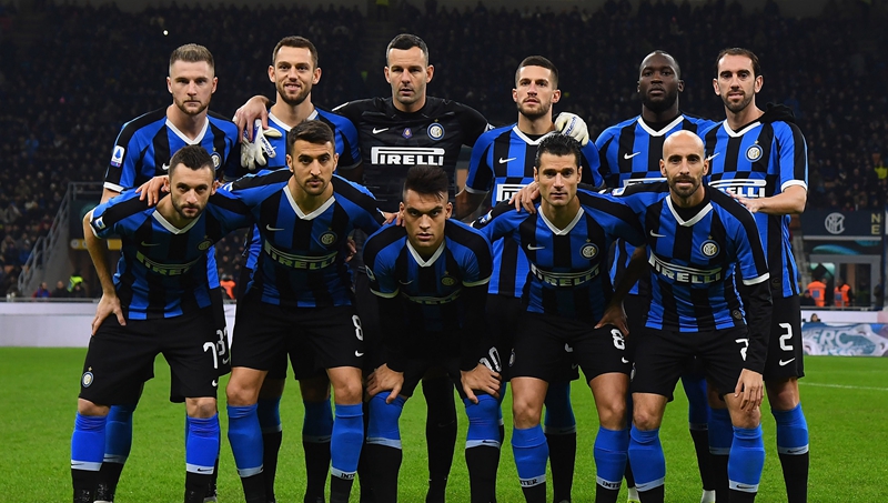 西蒙尼获第60场欧冠胜利，与克洛普并列主教练胜场榜单第7（西蒙尼欧冠胜场达60场，与克洛普并列教练胜场榜第七）