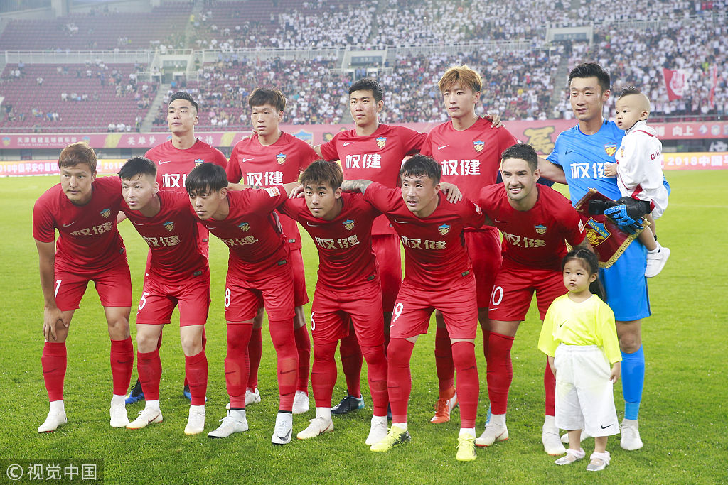 哪怕不算欧国联、阿拉冠级别的冠军！梅西的冠军数都多于决赛数！（即便不计欧国联和阿拉冠，梅西夺冠次数仍多于决赛场次）