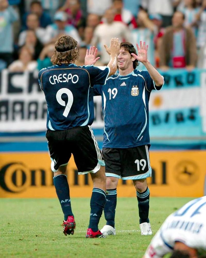 28290分破纪录！哈登总得分正式超越安东尼 升至NBA历史第十位（哈登生涯总得分达28290分 超越安东尼升至NBA历史得分榜第10位）