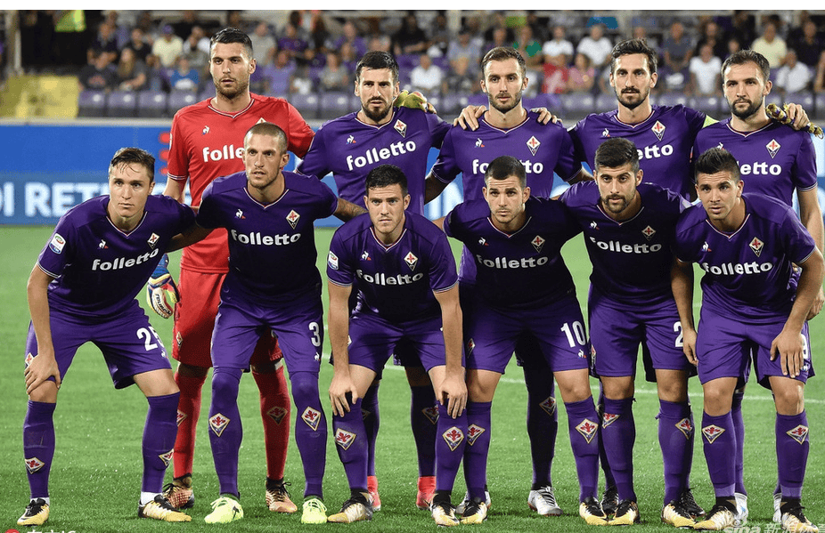 詹姆斯关键上篮助球队锁胜（詹姆斯致胜上篮锁定胜局）