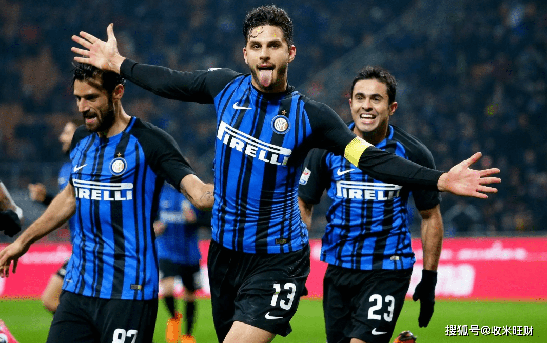 意媒：那不勒斯仍未能敲定胡安卢，狼队与森林已加入竞争（意媒：那不勒斯迟未敲定胡安卢，狼队与诺丁汉森林加入争夺）