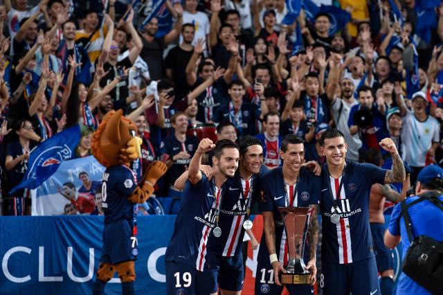 2场贡献6球1助攻+夺得金靴，法比奥当选中超11月最佳球员（两场斩获6球1助攻并加冕金靴，法比奥当选中超11月最佳球员）