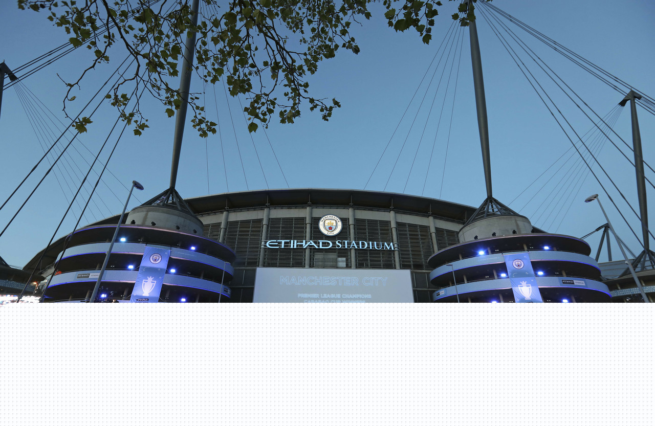 AC米兰在意大利杯1／8决赛中0-1不敌拉齐奥，终结13连胜，遭遇赛季首败。