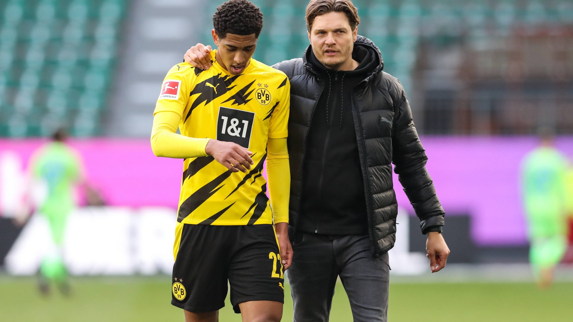 邓卓翔：球员状态并不让人满意，技战术也没有可圈可点的地方（邓卓翔：队员状态不尽如人意，战术无亮点可言）