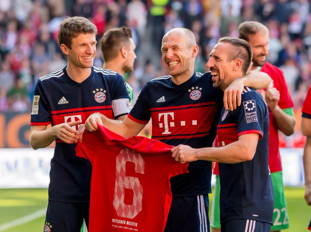 TA：西班牙与巴萨都想治疗亚马尔，并都想将受伤责任推给对方（TA：西班牙队与巴萨抢治亚马尔，受伤责任互相推诿）